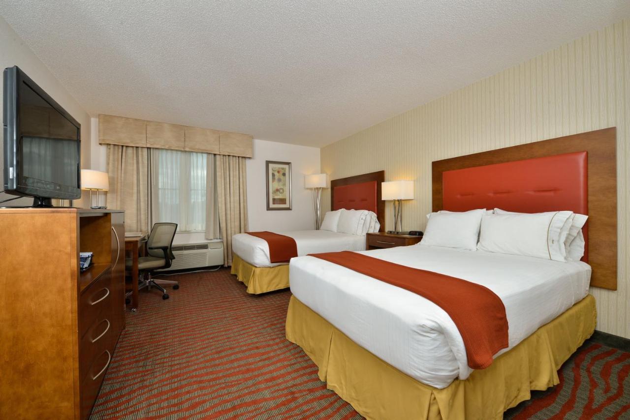 Holiday Inn Express Boston-Milford By Ihg Exterior foto